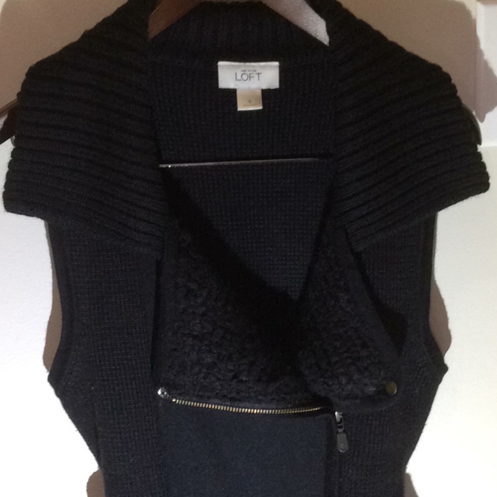 LOFT BLACK KNIT VEST